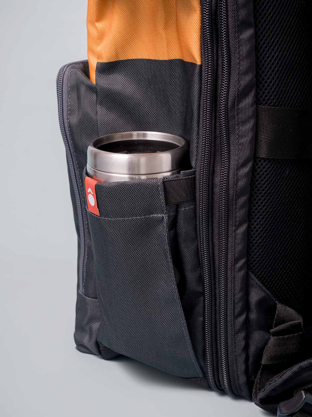 Bolsillo porta termo morral de viaje Mont 30L
