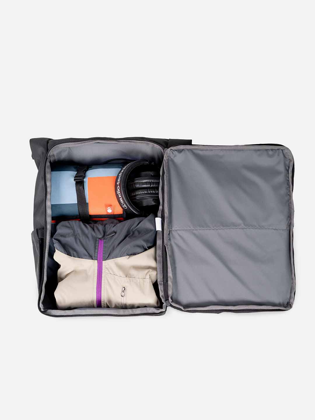 Compartimiento principal morral multifuncional de viaje Mont 24L